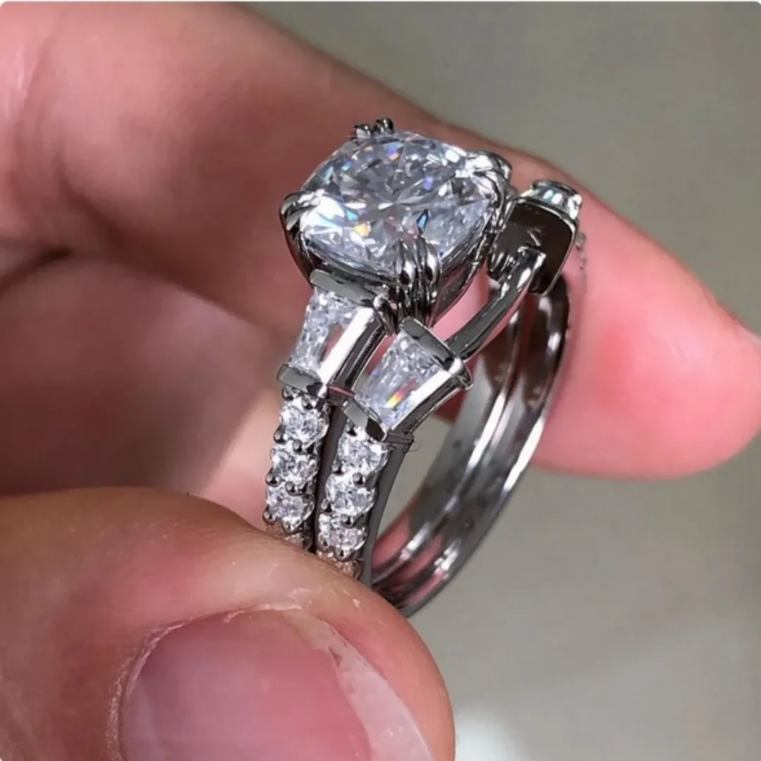 /public/photos/live/Cushion Cut Moissanite Bridal Wedding Ring Set 433 (3).webp